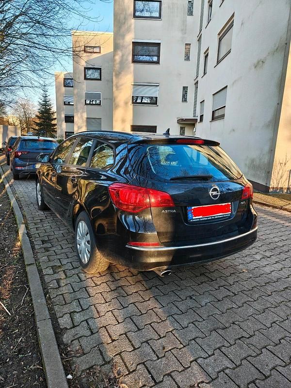 Gebraucht Opel Astra 165 PS (121 kW) 2015 Schwarz Kombi
