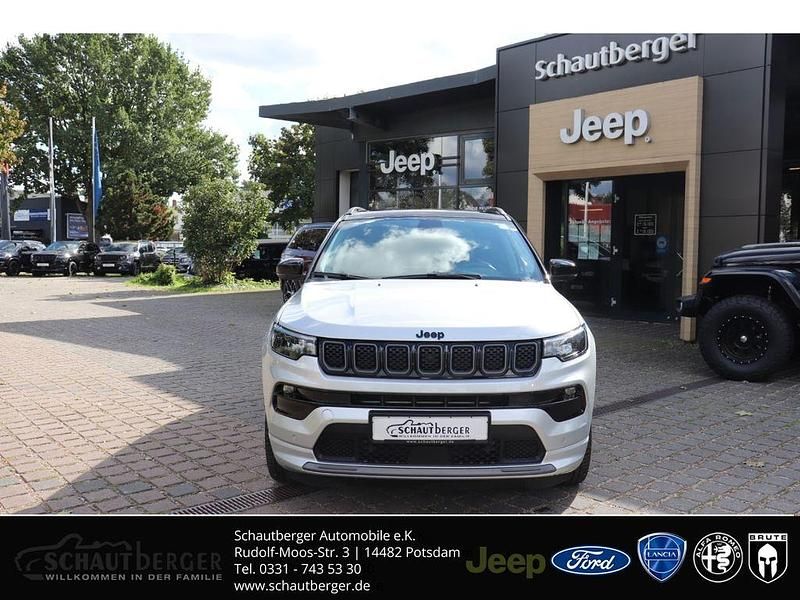 Silber Gebraucht 2022 Jeep Compass SUV | 32.890 € (Teuer) - Bild 1/4