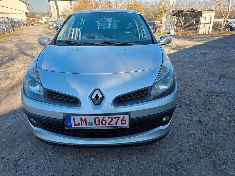 Grau Gebraucht 2007 Renault Clio III Exception Limousine | 2.200 € (Guter Preis) - Bild 1/4