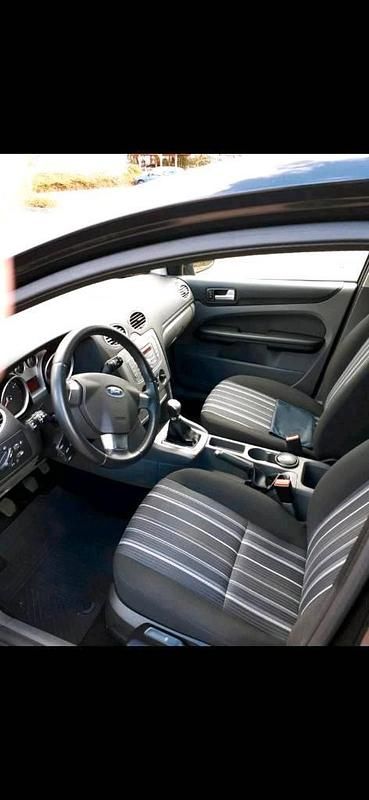 Usata Ford Focus 101 CV (74 kW) 2009 Nero Berlina