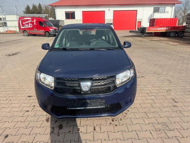 Blau Gebraucht 2014 Dacia Sandero Ambiance Limousine | 2.700 € (Fairer Preis) - Bild 1/4