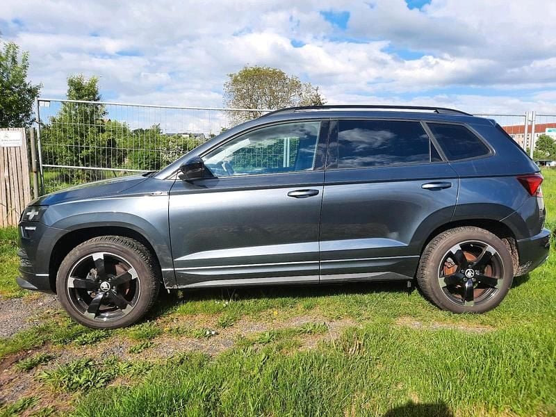 Grau Gebraucht 2019 Skoda Karoq SportLine SUV | 17.000 € (Superpreis) - Bild 1/4