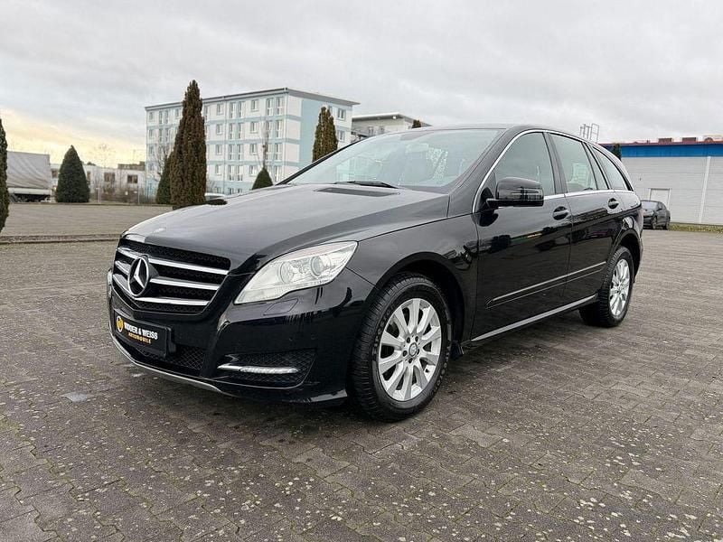 Schwarz Gebraucht 2011 Mercedes R350 Van / Kleinbus | 13.890 € (Fairer Preis) - Bild 1/4