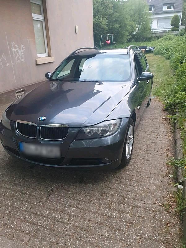 Gebraucht BMW 320 150 PS (110 kW) 2006 Grau Kombi