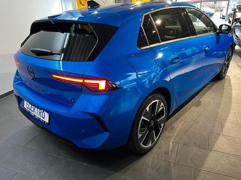 Gebraucht Opel Astra 114 kW (156 PS) 2023 Kobalt blau (metallic) Limousine