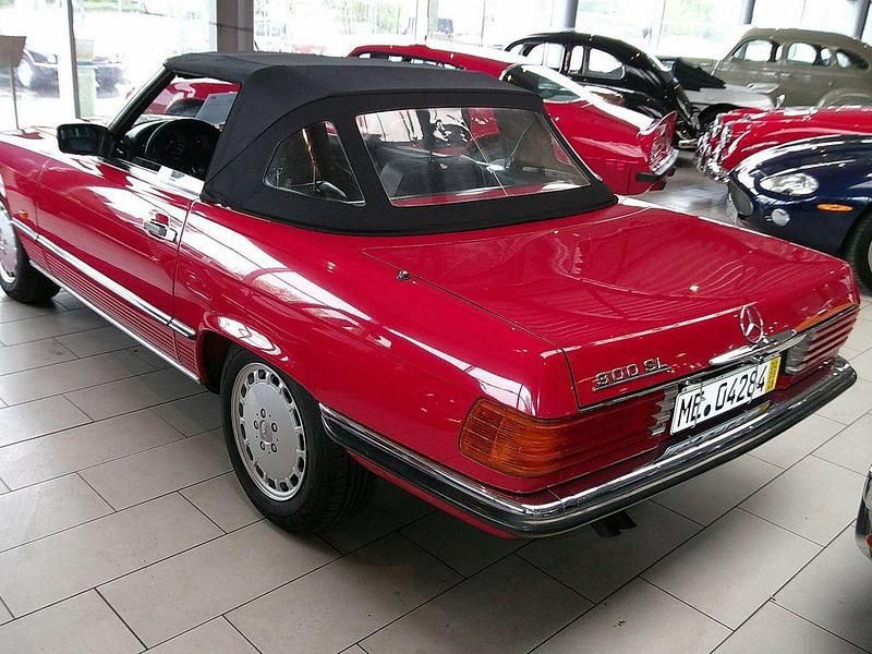 Gebraucht Mercedes SL300 179 PS (131 kW) 1988 Rot Cabrio