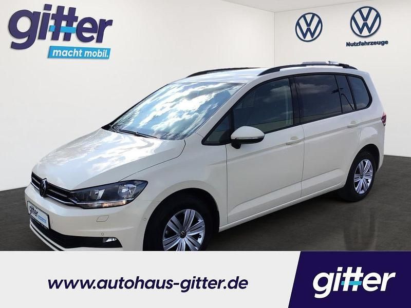 Neu VW Touran Edition 150 PS (110 kW) 2026 Hellelfenbein Van / Kleinbus
