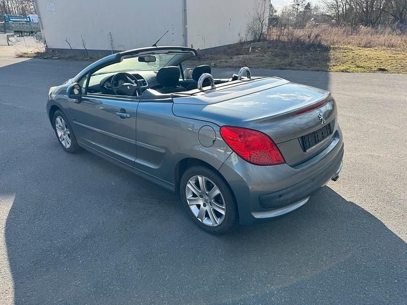 Gebraucht Peugeot 207 CC 120 PS (88 kW) 2009 Grau Cabrio