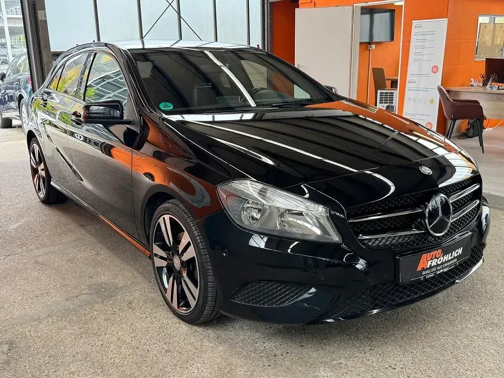 Gebraucht Mercedes A200 136 PS (100 kW) 2013 Schwarz Kleinwagen