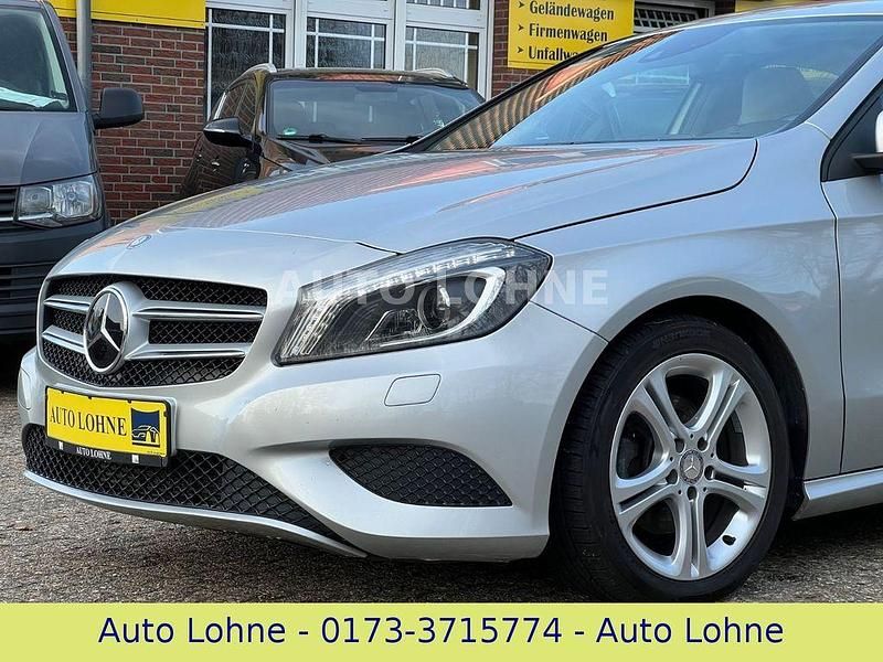 Gebraucht Mercedes A180 122 PS (89 kW) 2013 Silber Limousine