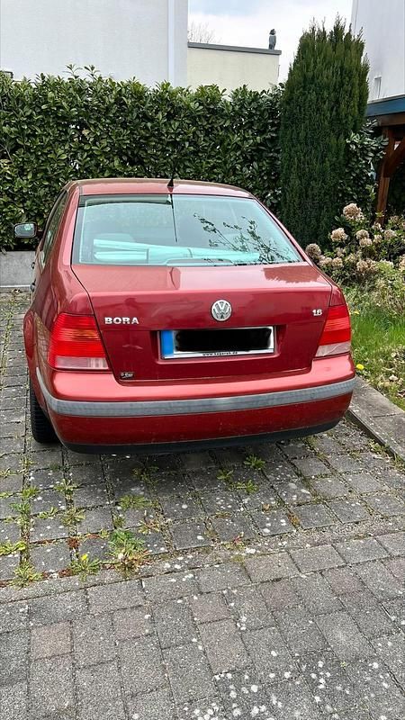 Gebraucht VW Bora 105 PS (77 kW) 1999 Rot Limousine