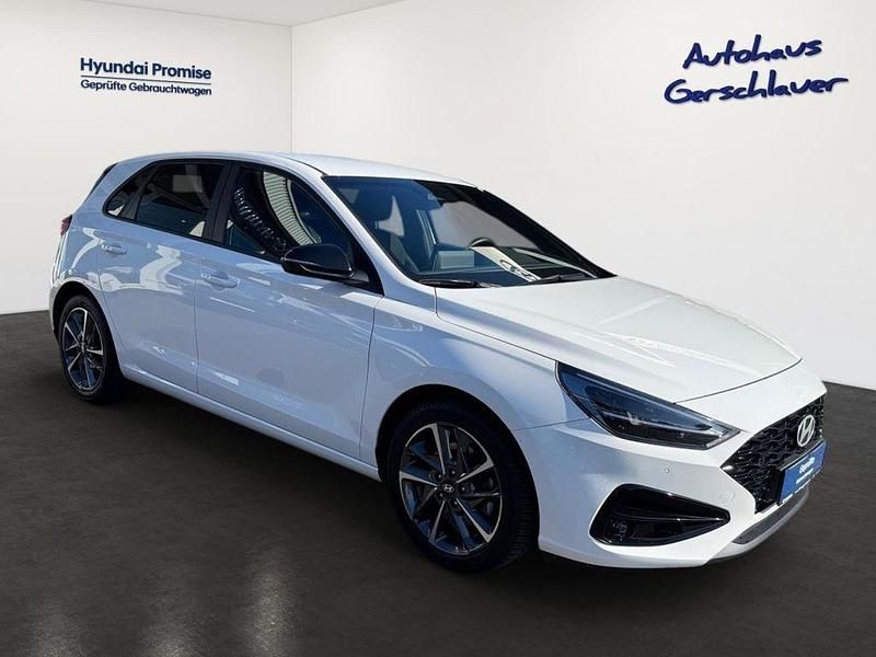 Gebraucht Hyundai i30 Advantage 99 PS (72 kW) 2024 Weiss Limousine