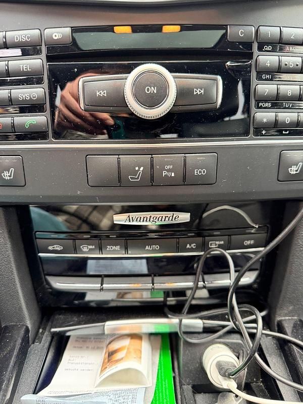 Gebraucht Mercedes E220 Avantgarde 170 PS (125 kW) 2011 Silber Kombi