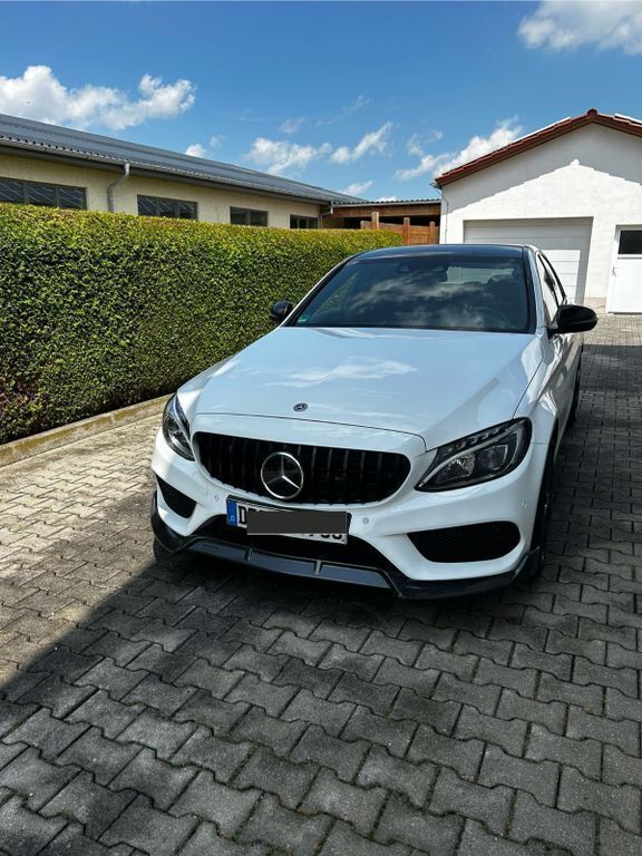 Weiß Gebraucht 2017 Mercedes C250 AMG line Limousine | 16.000 € (Superpreis) - Bild 1/4