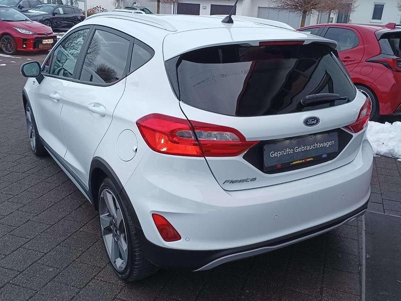 Gebraucht Ford Fiesta Active 101 PS (74 kW) 2019 Weiß Kleinwagen
