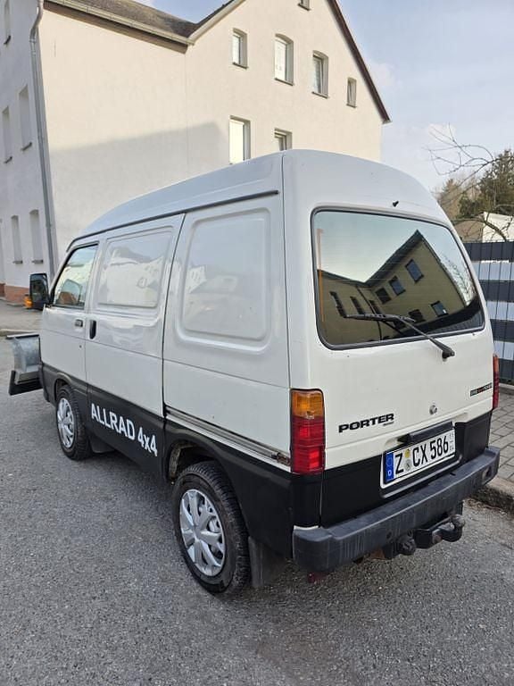 Gebraucht Piaggio Porter 71 PS (52 kW) 2012 Weiß Van / Kleinbus