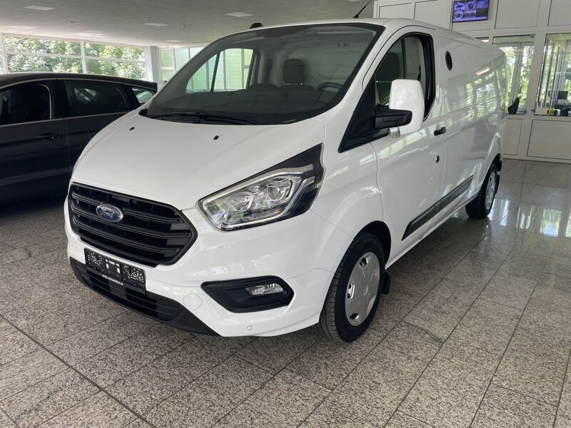 Gebraucht Ford Transit Custom 131 PS (96 kW) 2022 Weiss, metallic Van