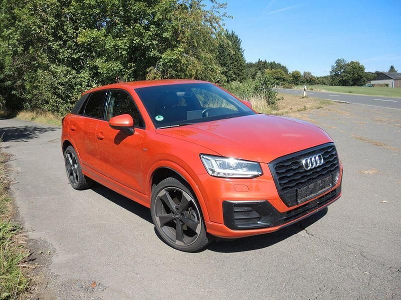 Orange Gebraucht 2018 Audi Q2 S-Line SUV | 15.999 € (Guter Preis) - Bild 1/4