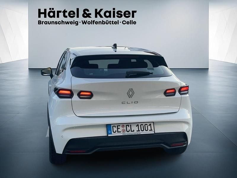 Neu Renault Clio V Evolution 114 PS (83 kW) 2026 Arktisweiß (weiß) Limousine