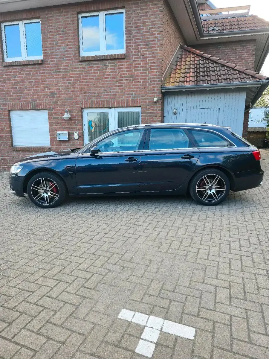Gebraucht Audi A6 204 PS (150 kW) 2012 Blau Kombi