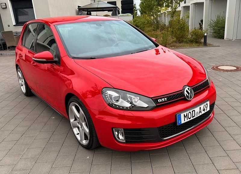 Rot Gebraucht 2013 VW Golf VII GTI Limousine | 8.999 € (Superpreis) - Bild 1/4