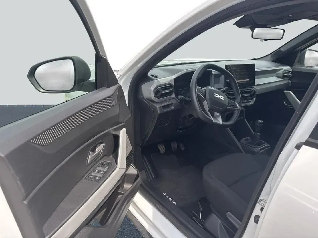 Gebraucht Dacia Bigster Essentiel 140 PS (102 kW) 2025 Gletscherweiss SUV