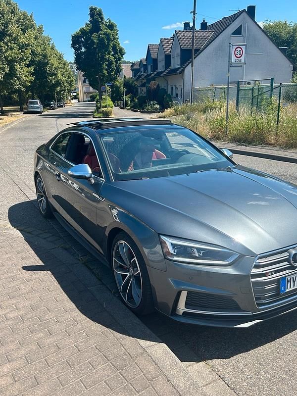 Grau Gebraucht 2017 Audi S5 Coupé | 21.499 € (Guter Preis) - Bild 1/4