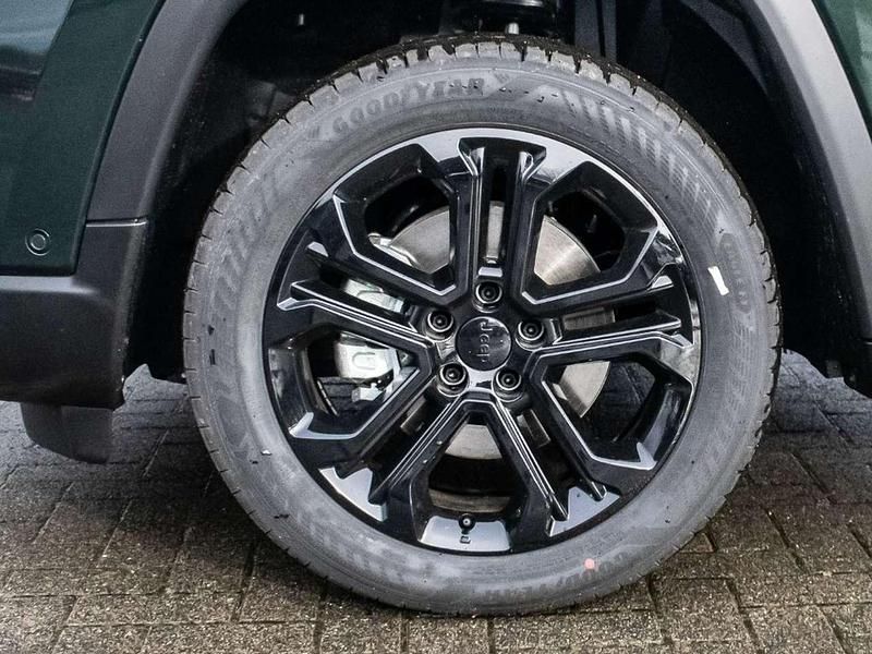 Gebraucht Jeep Compass North 131 PS (96 kW) 2024 Gruen SUV