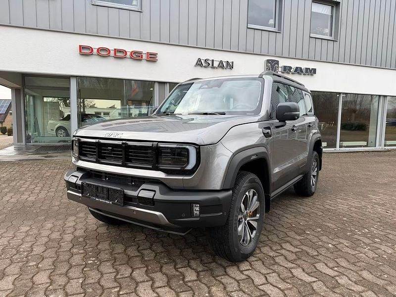 Neu Baic BJ40 162 PS (119 kW) 2026 Grau SUV