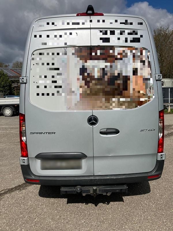 Gebraucht Mercedes Sprinter 170 PS (125 kW) 2022 Silber Van