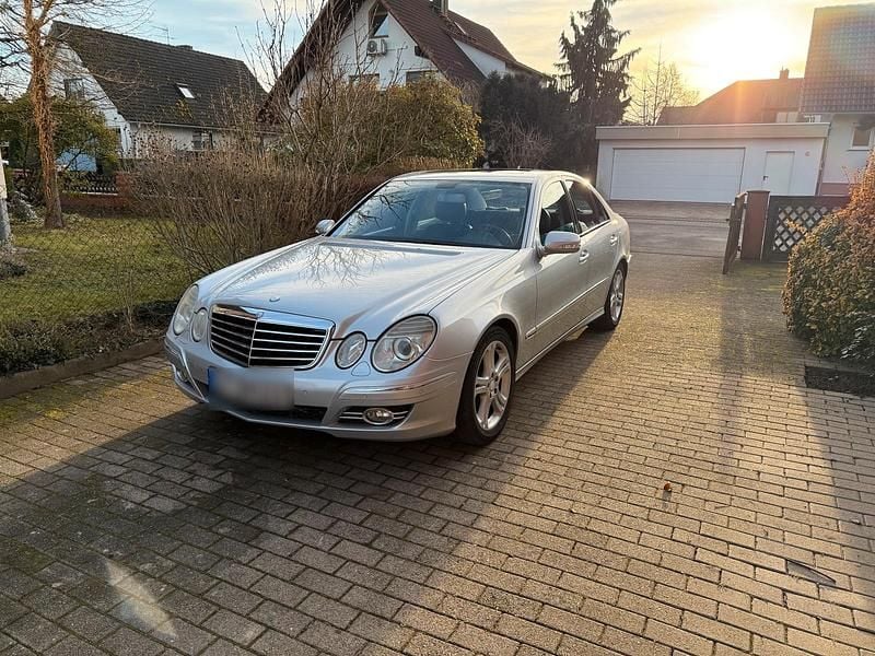 Gebraucht Mercedes E280 231 PS (169 kW) 2008 Grau Limousine