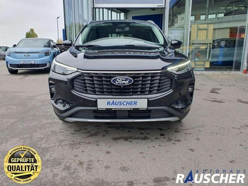 Gebraucht Ford Kuga Titanium 151 PS (111 kW) 2024 Schwarz schwarz SUV