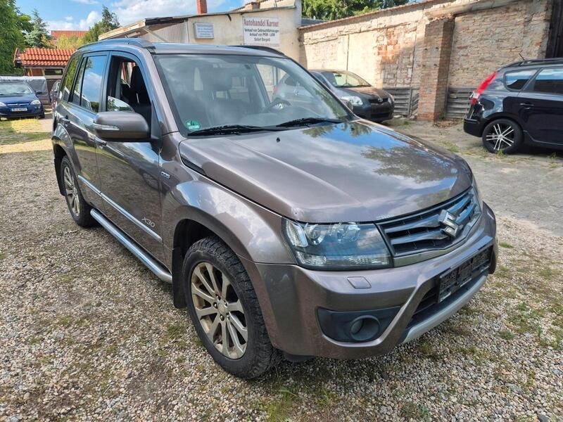 Gebraucht 2013 Suzuki Grand Vitara SUV | 5.900 € - Bild 1/4