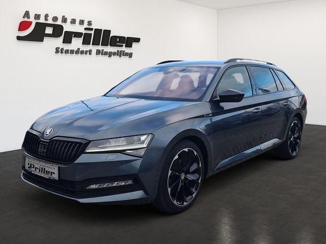 Quarzgrau metallic Gebraucht 2020 Skoda Superb SportLine Kombi | 29.900 € (Fairer Preis) - Bild 1/4