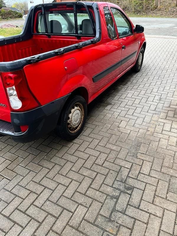 Gebraucht Dacia Logan 86 PS (63 kW) 2009 Rot Pickup