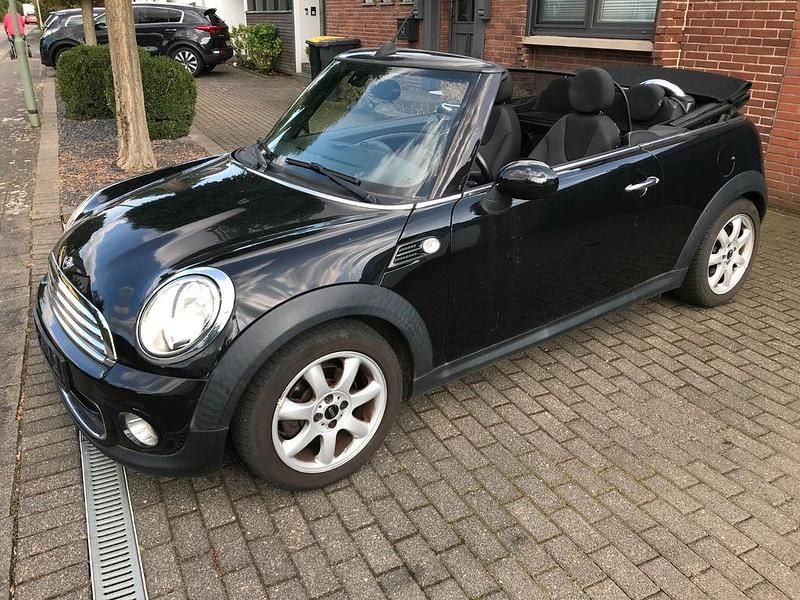 Gebraucht Mini One Cabriolet 98 PS (72 kW) 2012 Schwarz Cabrio
