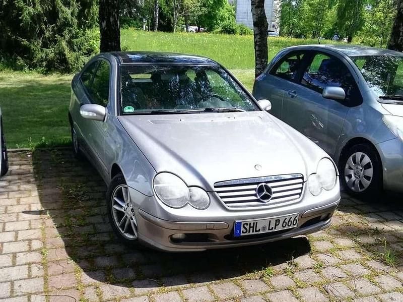 Używany Mercedes C200 163 KM (119 kW) 2003 Coupe