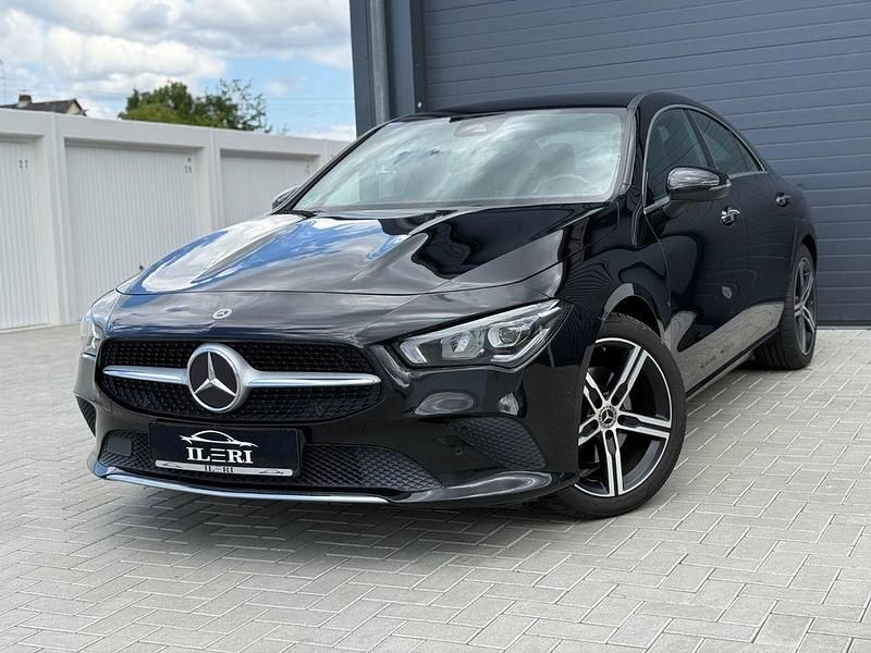 Schwarz Gebraucht 2020 Mercedes CLA200 Business Limousine | 28.500 € (Etwas zu teuer) - Bild 1/4