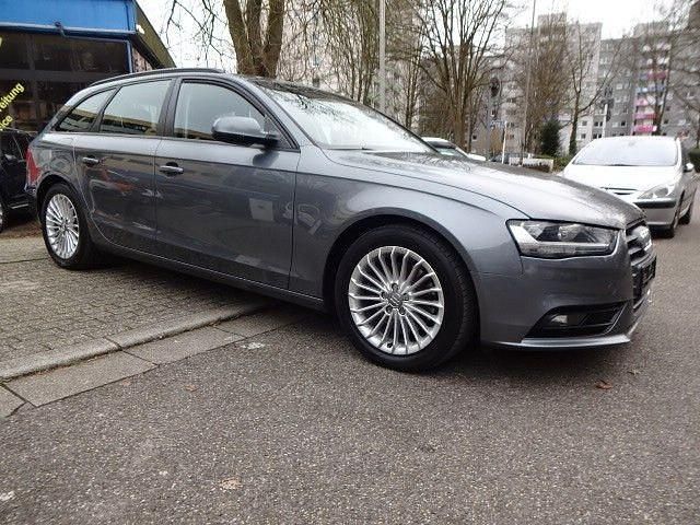 Gebraucht Audi A4 136 PS (100 kW) 2014 Grau Kombi