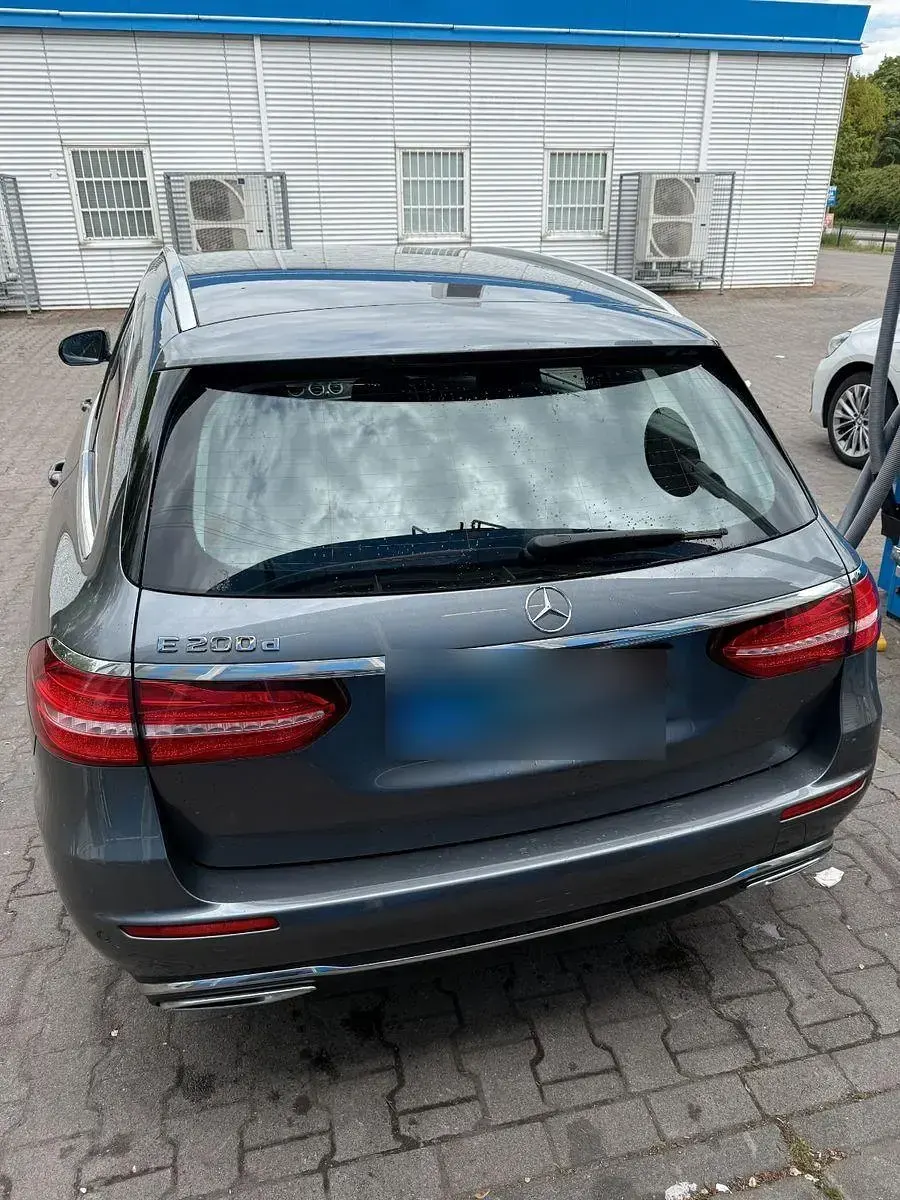 Usado Mercedes E200 Avantgarde 150 CV (110 kW) 2019 Gris Familiar