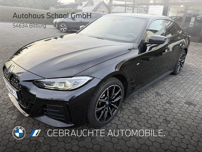 Schwarz Gebraucht 2023 BMW i4 M Sport Limousine | 38.490 € (Fairer Preis) - Bild 1/4