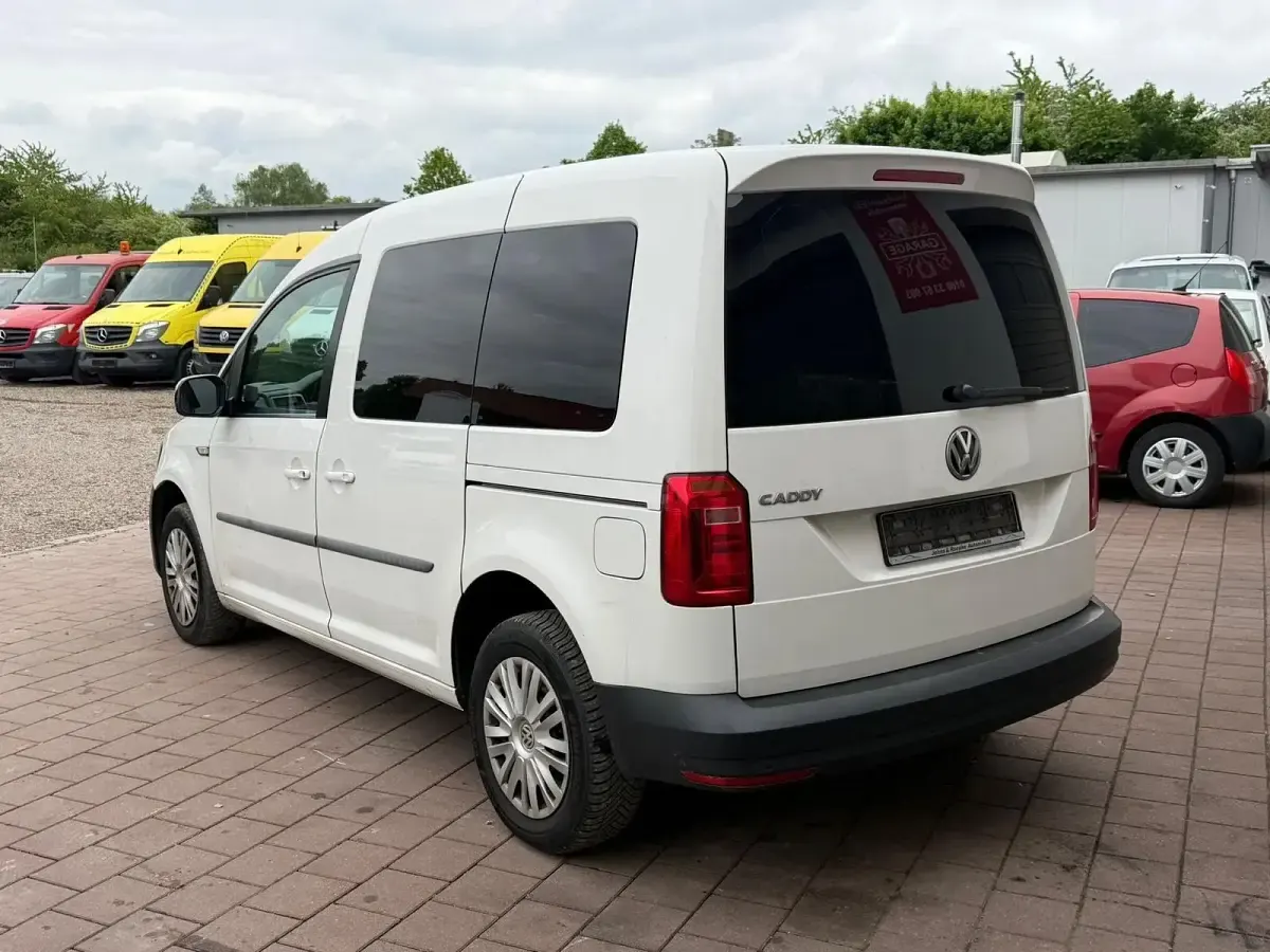 Gebraucht VW Caddy Life 75 PS (55 kW) 2019 Weiß Van / Kleinbus