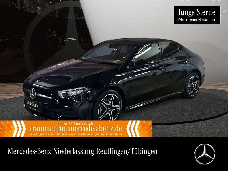 Schwarz Gebraucht 2021 Mercedes A250 Advanced Limousine | 27.890 € (Etwas zu teuer) - Bild 1/3