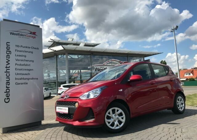 Gebraucht Hyundai i10 Trend 67 PS (49 kW) 2017 Andere farbe Kleinwagen