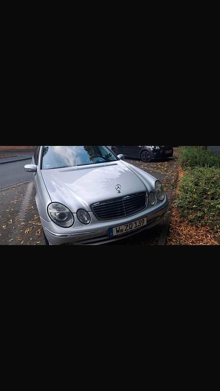 Gebraucht 2005 Mercedes E280 Avantgarde Kombi | 2.800 € (Fairer Preis) - Bild 1/4