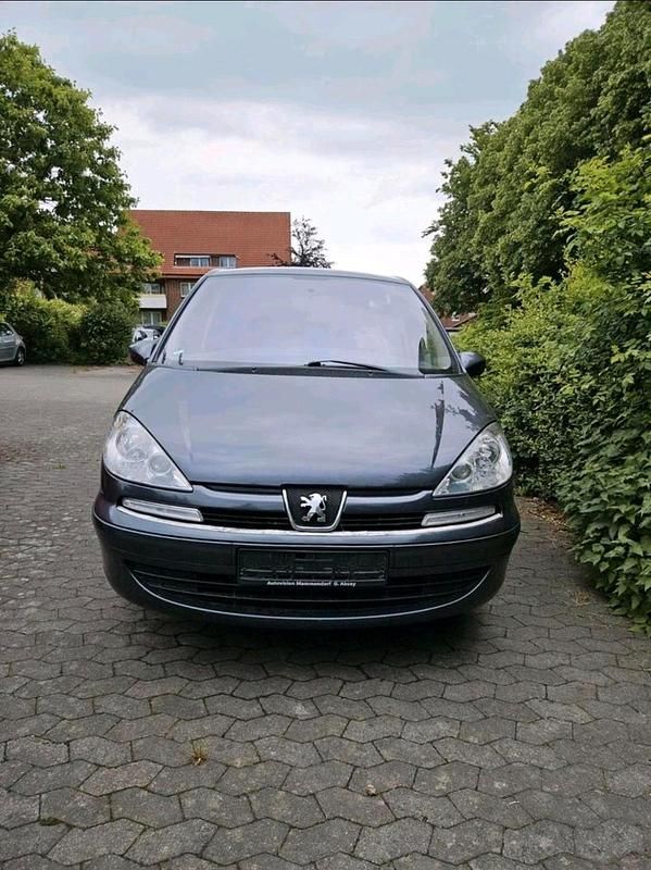 Grau Gebraucht 2008 Peugeot 807 Van / Kleinbus | 1.400 € - Bild 1/4