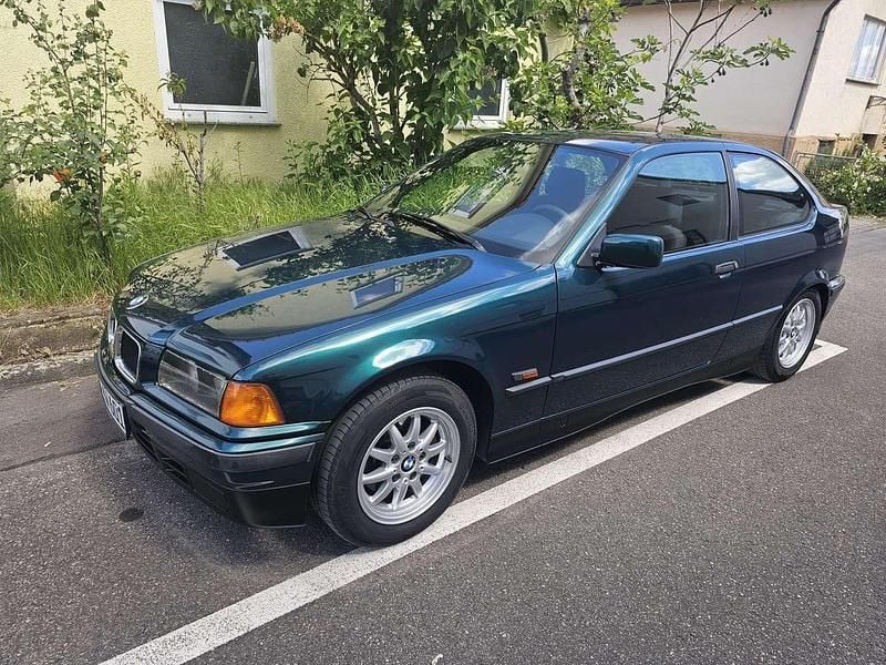 Gebraucht BMW 316 102 PS (75 kW) 1996 Grün Limousine