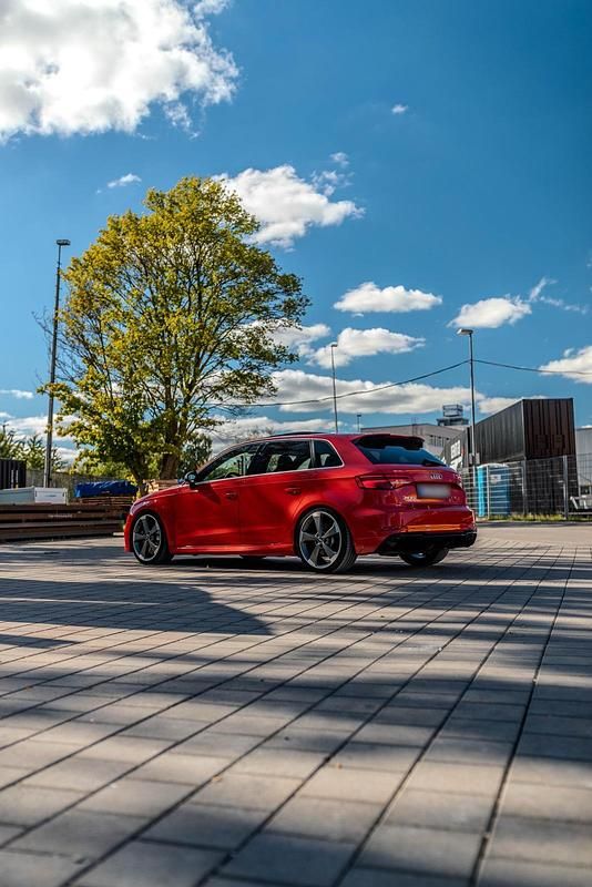 Gebraucht Audi RS3 Sportback 467 PS (343 kW) 2017 Rot Kleinwagen