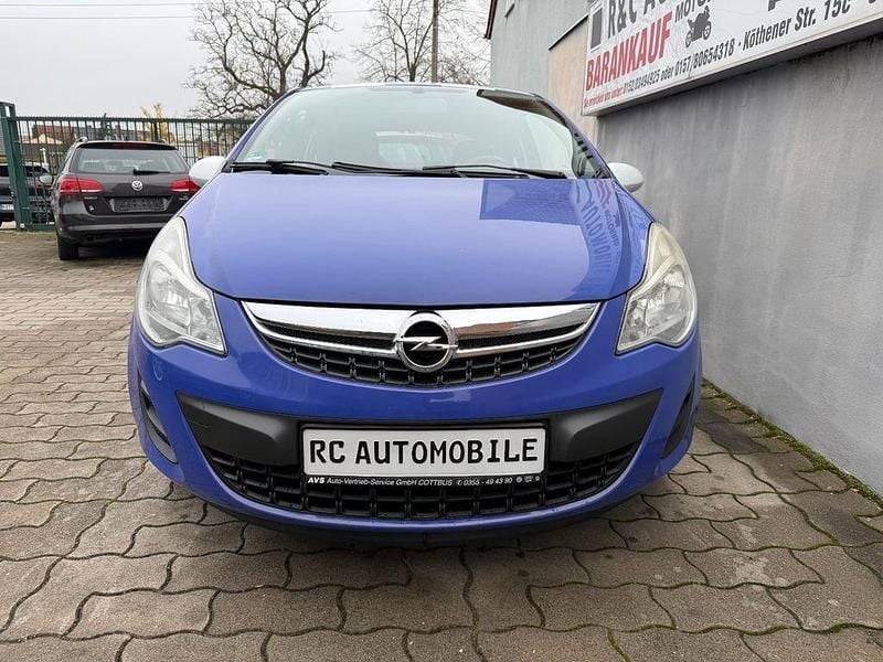 Gebraucht Opel Corsa Selection 69 PS (50 kW) 2011 Violet Kleinwagen