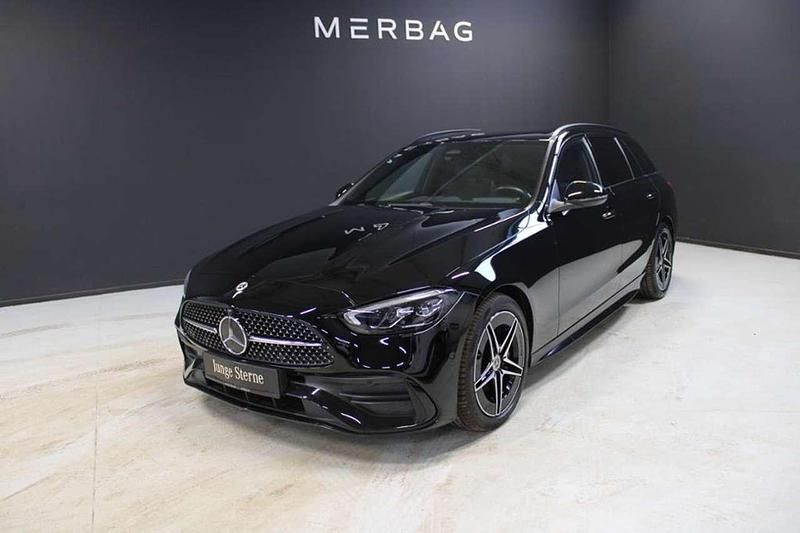 Unilack schwarz uni Gebraucht 2021 Mercedes C220 AMG Kombi | 32.760 € (Teuer) - Bild 1/4